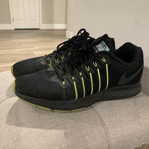 Men’s athletic shoes